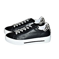 Alpe Women's Trainers In Black Leather With Star Detail